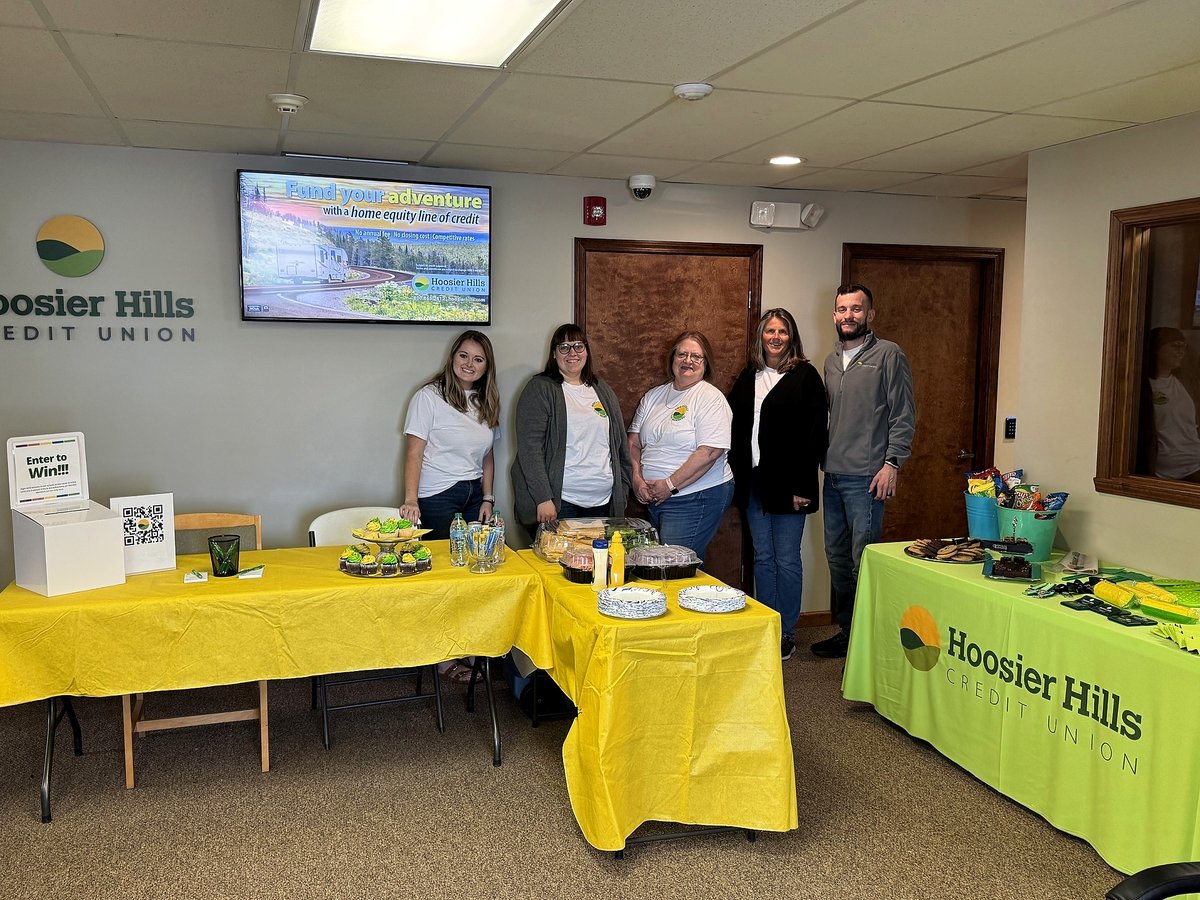 HHCU Chrisney team members welcome Members