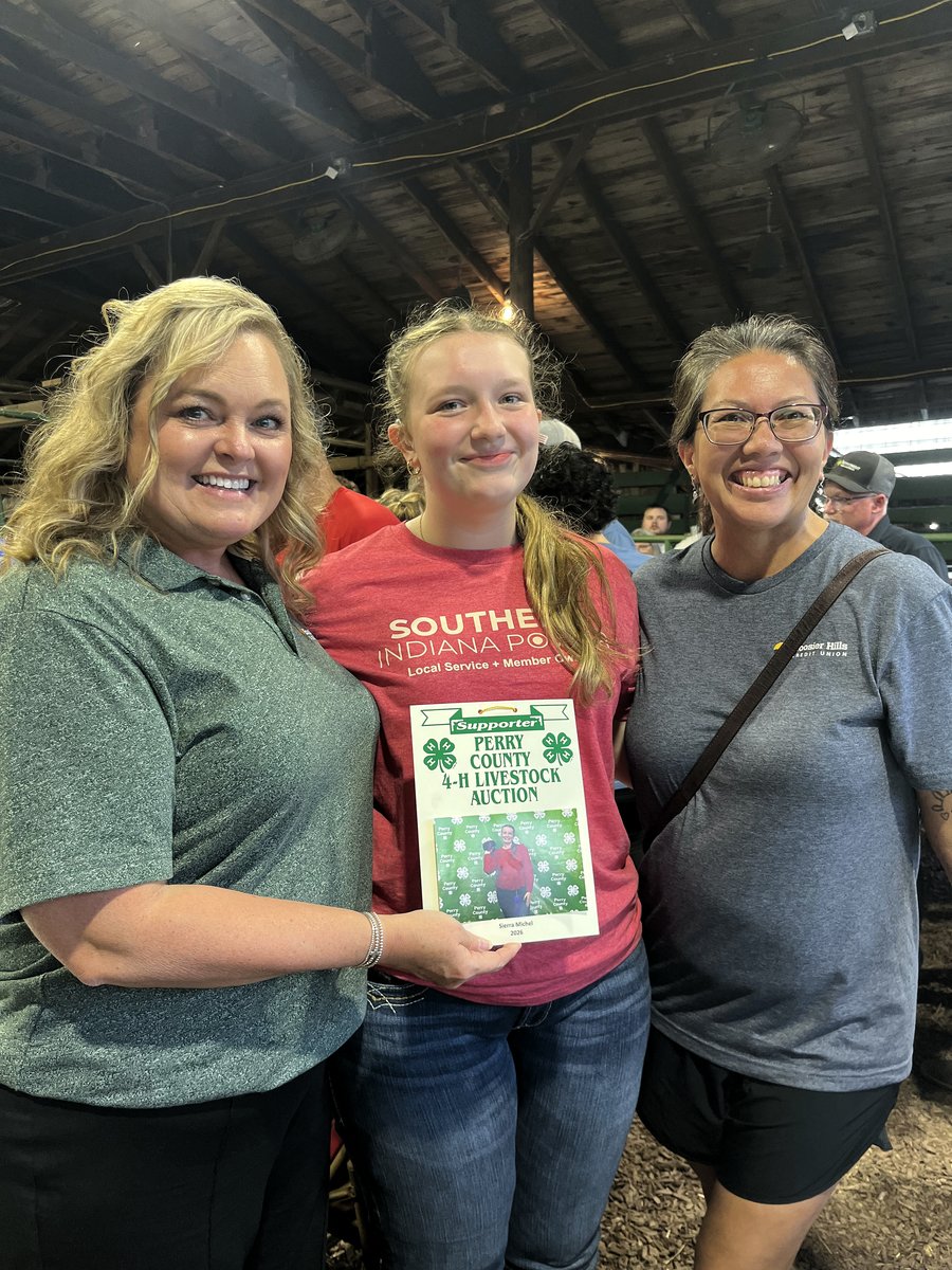 HHCU team members support a Perry County 4-H participant